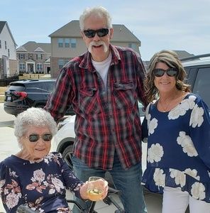 Meet your Posher, Hope